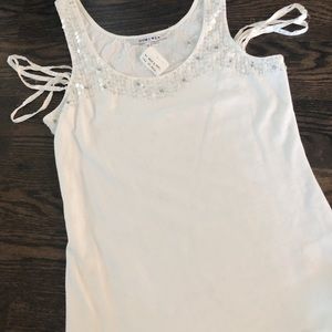 New with tags How & Wen White tank.